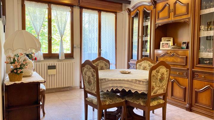 Trilocale in Palazzo Ristrutturato con Cappotto Esterno