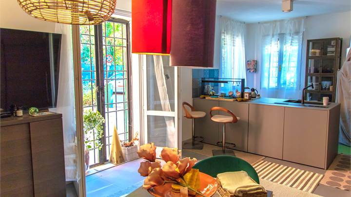 APPARTAMENTO RISTRUTTURATO CON INGRESSO INDIPENDENTE